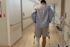 胡睿宝社媒：伤后坚持了两个多月必须手术了，希望以最好状态回归