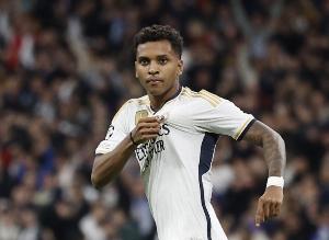 本场因病缺席，罗德里戈赛后第一时间发推庆祝：Hala Madrid 🤍