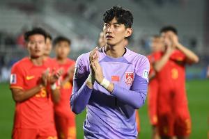 某中超门将教练谈颜骏凌：反应较慢、出球较差，性格缺狠劲