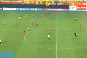 领跑中甲射手榜！向余望破门8场8球，铜梁龙2-0领先广州豹！