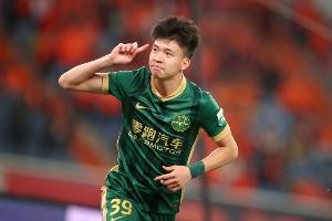 👀记者：思想陈旧&不敢用年轻人的教练都该下课 连违约金都不配