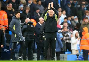 talkSPORT：预计范尼将离开莱斯特城，戴奇是新帅候选之一