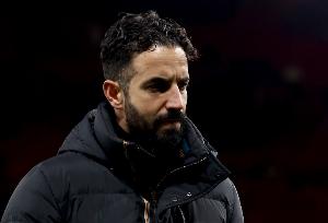 ESPN：热刺若赢欧联杯将游行庆祝，曼联则无此计划