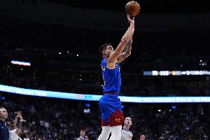 连续关键三分不中！船记：小波特打快船三分命中率44% 打雷霆23%