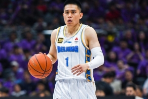 中规中矩！陈盈骏12投3中&罚球7中6 得到14分5板2助0失误