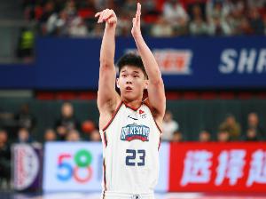 直播吧：NBL有球队对林葳感兴趣 但经纪团队透露他将专注冲击NBA