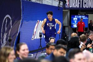 😯联合试训后行情飙升！ESPN模拟选秀：杨瀚森41顺位被勇士选走