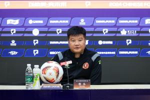 足球报：辽宁铁人进球多丢球也多 李金羽李霄鹏将在足协杯相遇
