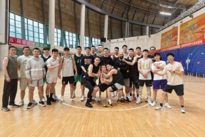 杨鸣：大家都很珍惜四年一次为家乡出战的机会 全运会正赛见