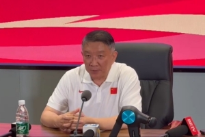 宫鲁鸣：新一届女篮刚开始磨合可能不太好 篮板转化效率需提升