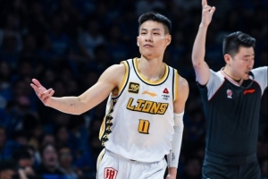 🧐林秉圣：CBA的强度强得离谱 孙铭徽的视野和节奏掌握令人佩服