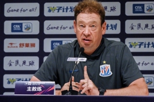 斯卢茨基：每一次申城德比都极其引人注目 客场比赛难度会更大