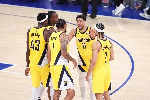 个个都能打！步行者单个季后赛8名球员得分200+ NBA历史首队