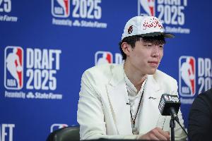 开拓者选中杨瀚森！ESPN分析师：他天赋太高了 他有机会变得特别