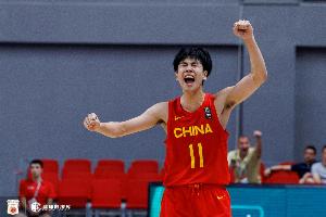 殳海：今天的国青给了我们一些时段的期待与希望 他们没有那么差