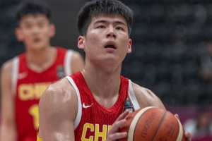 难阻失利！陈家政10投6中&罚球5中4 得到19分4板