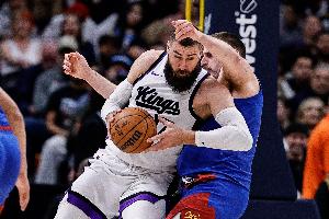 希腊媒体：瓦兰未和掘金谈过离开NBA一事 掘金对他不沟通感到愤怒