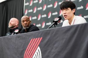 比卢普斯美方经纪公司与杨瀚森是同一家 开小灶说明看重杨瀚森
