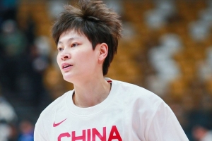 杨力维：日本队没有全主力&澳大利亚有保留 亚洲杯要做足困难准备