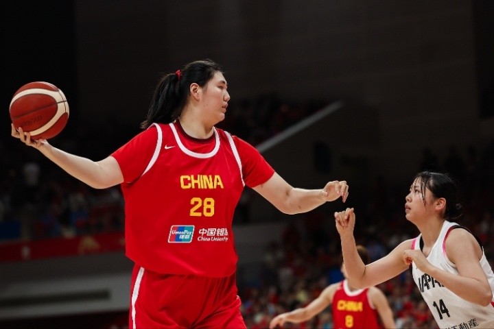 杨毅：张子宇千万别去WNBA 美国教练能像咱们教练这么照顾她吗？