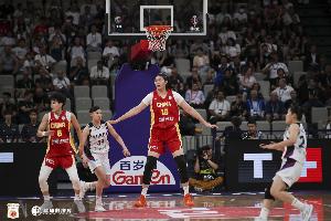 媒体人：让双塔打低位效率不高 韩旭更适合挡拆 内传张子宇不太好