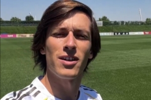 A费录制视频问候皇马球迷：感谢你们的欢迎，Hala Madrid！